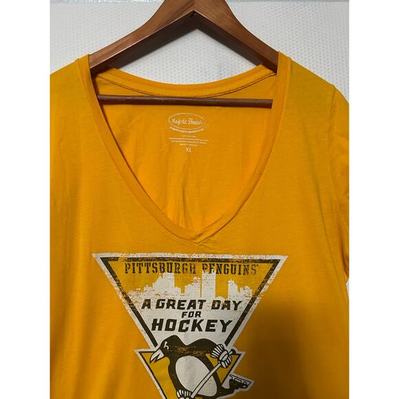 Pittsburgh Penguins Womens Majestic Threads Yellow V Neck Short Sleeve Tee XL - Picture 2 of 9